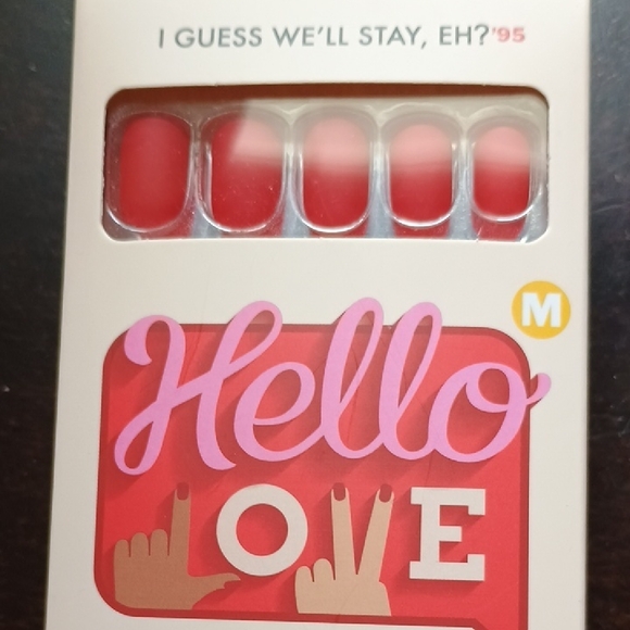 Hello Love Press On Nails Set - Picture 3 of 6